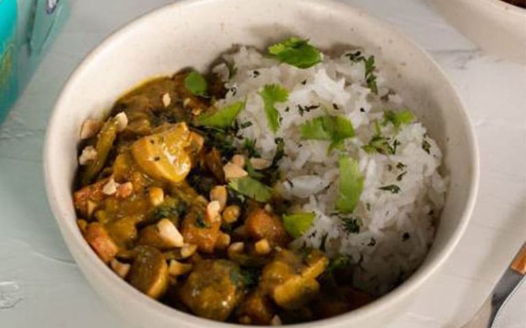 Curry verde vegetariano con Jappi® Coco